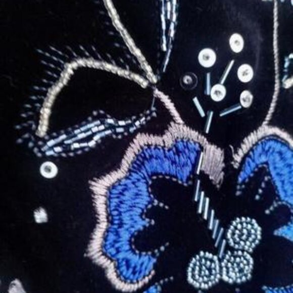 velvet dress - Picture 2 of 4